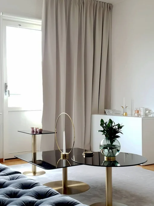 Flash Square Table
