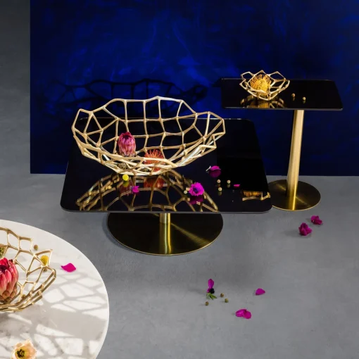 Flash Square Table