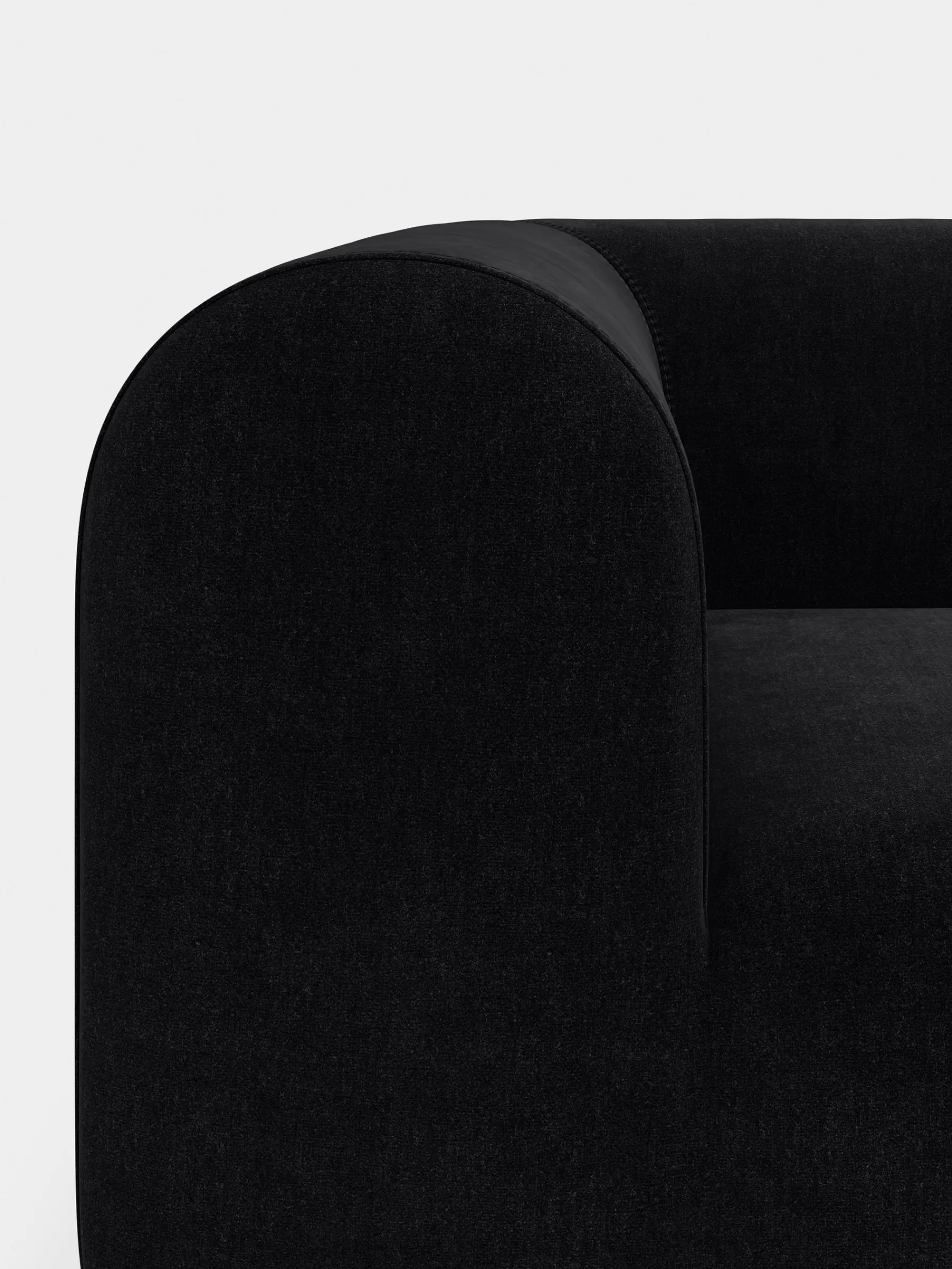 Plump 2.5-Seater Fixed Sofa