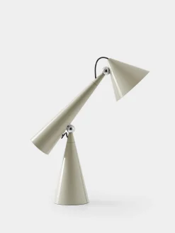 Pose Task Light