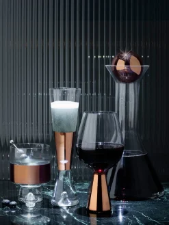 Tank Wine Glasses Set